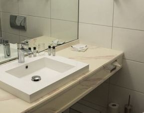 Relexa Hotel Airport Düsseldorf, Dusseldorf