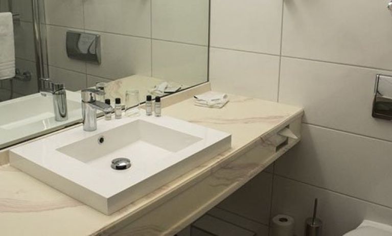 Relexa Hotel Airport Düsseldorf, Dusseldorf