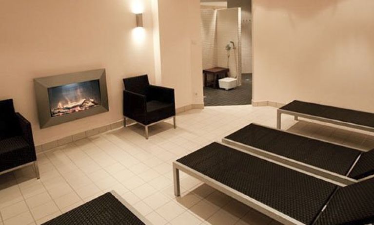 Relexa Hotel Airport Düsseldorf, Dusseldorf