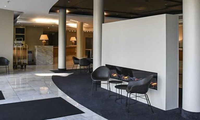 Relexa Hotel Airport Düsseldorf, Dusseldorf