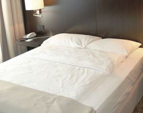 Relexa Hotel Airport Düsseldorf, Dusseldorf