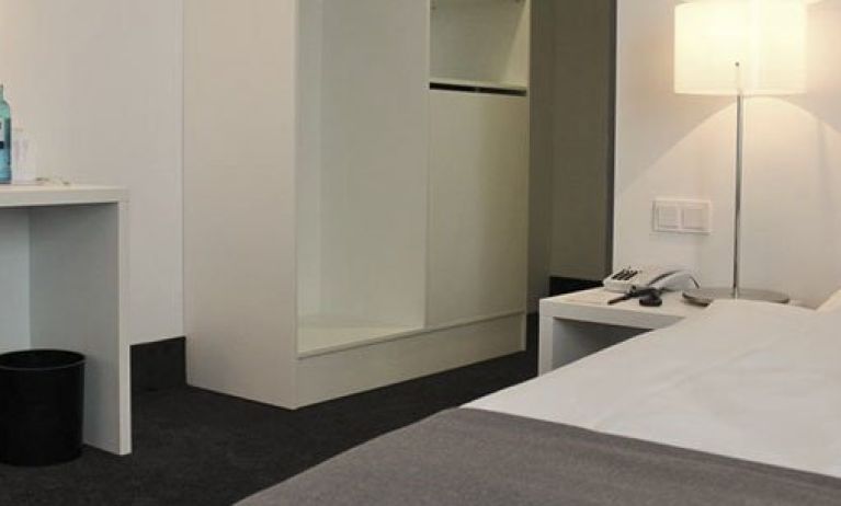 Relexa Hotel Airport Düsseldorf, Dusseldorf