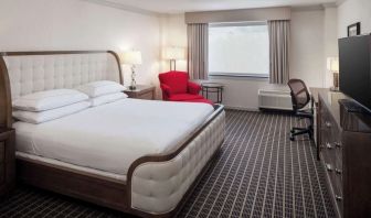 Day use room with work desk and natural light at Hilton Chicago-Northbrook.