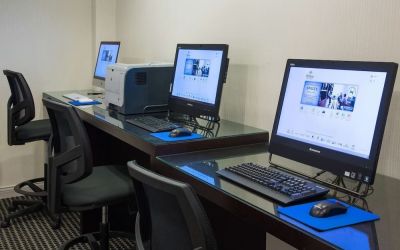 Business center available at Hilton Chicago-Northbrook.