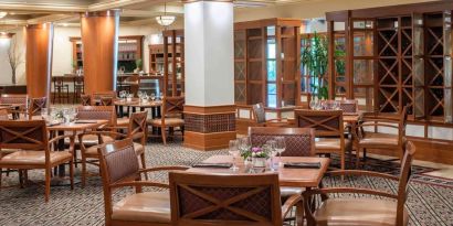 Breakfast area perfect for dining at DoubleTree By Hilton Sonoma Wine Country.