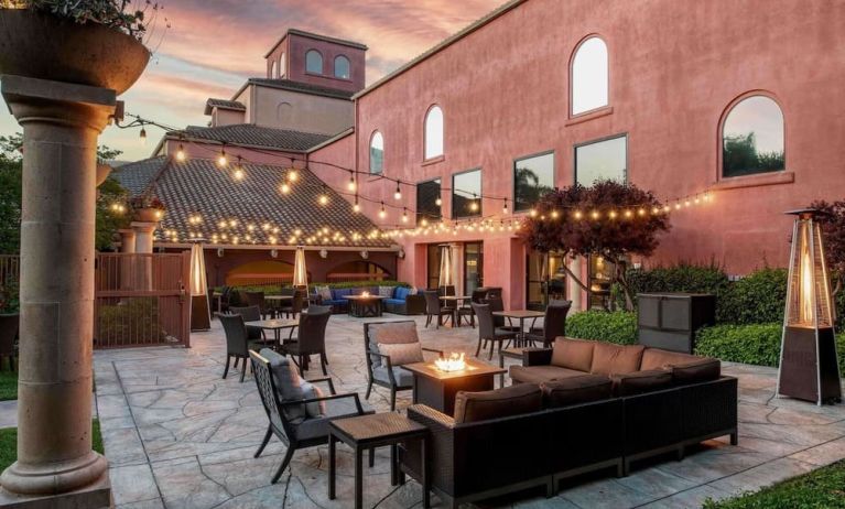 Firepit available in the courtyard at DoubleTree By Hilton Sonoma Wine Country.