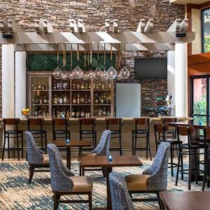 Lobby and coworking lounge at DoubleTree By Hilton Sonoma Wine Country.
