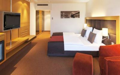 Hotel Dorint Main Taunus Zentrum Frankfurt-Sulzbach, Frankfurt