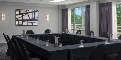 Meeting room at Delta Hotels By Marriott Little Rock West.