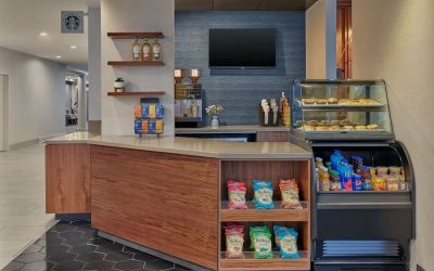 Convenience store at Delta Hotels By Marriott Little Rock West.