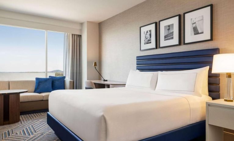 King bed at Hilton BNA Nashville Airport Terminal.
