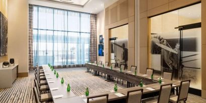 Meeting facility at Hilton BNA Nashville Airport Terminal.
