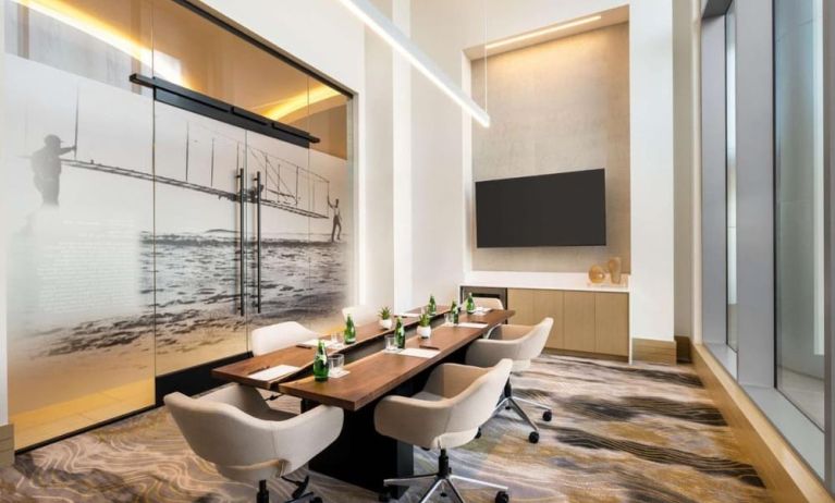 Professional meeting room at Hilton BNA Nashville Airport Terminal.
