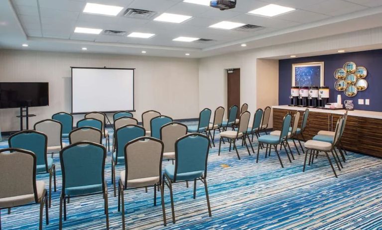 Meeting room at Hampton Inn Atlantic City Absecon, NJ.