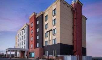 Exterior view of Fairfield Inn & Suites By Marriott New York Staten Island.