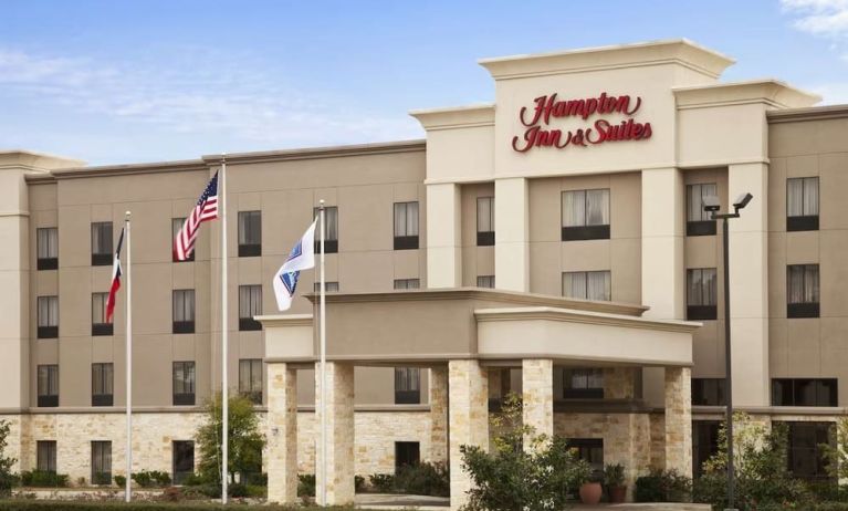 Exterior view of Hampton Inn & Suites Conroe - I-45 North.