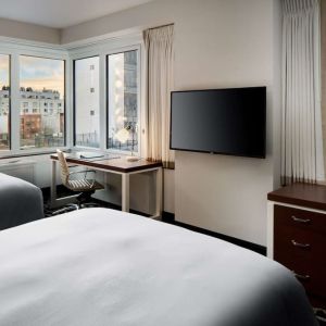 Day use twin room with work desk at Hilton Brooklyn New York.