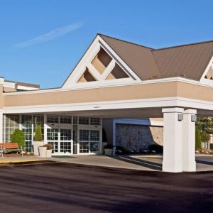 Entrance at EnVision Hotel And Conference Center Mansfield Foxboro.