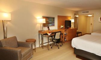 Room workspace at EnVision Hotel And Conference Center Mansfield Foxboro.