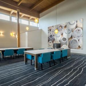 Business center at EnVision Hotel And Conference Center Mansfield Foxboro.