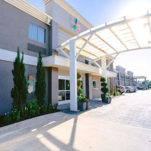 Parking area at Express Inn - Spring.