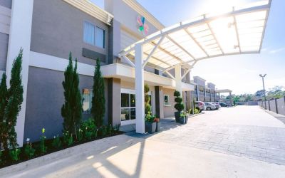Parking area at Express Inn - Spring.