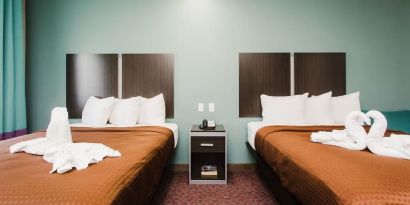 Day use twin room at Express Inn - Spring.
