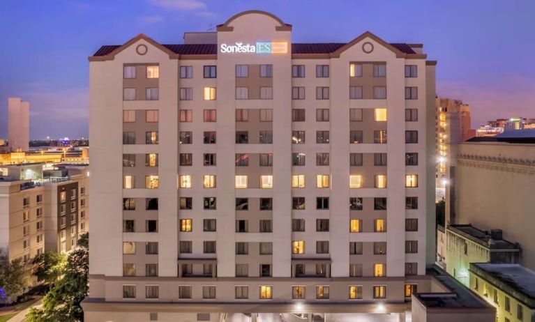 Exterior view of Sonesta ES Suites San Antonio Downtown Alamo Plaza.