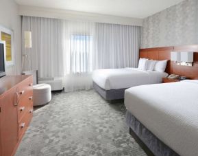 Bright and spacious day use twin room at Sonesta Select Dallas Central Expressway.