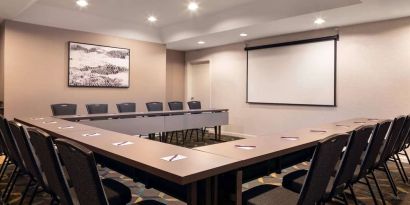 Professional meeting room at Sonesta ES Suites Tempe.