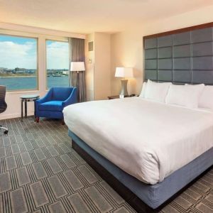 Bright king suite with view at Hilton Philadelphia At Penn's Landing.