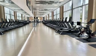 Fully equipped fitness center at Hilton Orlando.