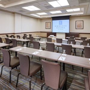 Meeting room at Embassy Suites By Hilton San Diego-La Jolla.
