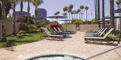 Outdoor spa tub at Embassy Suites By Hilton San Diego-La Jolla.