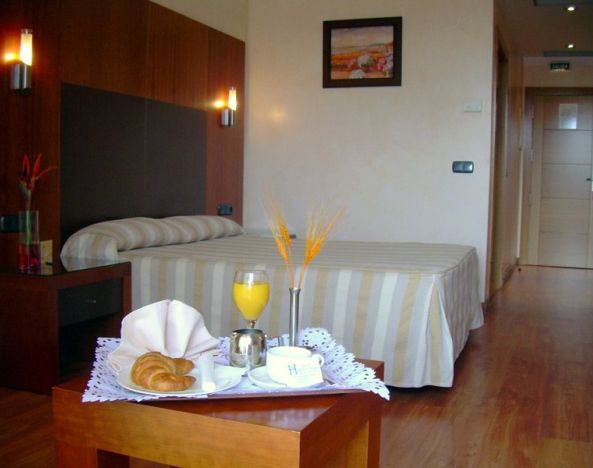 Hotel Montera Plaza, Los Barrios