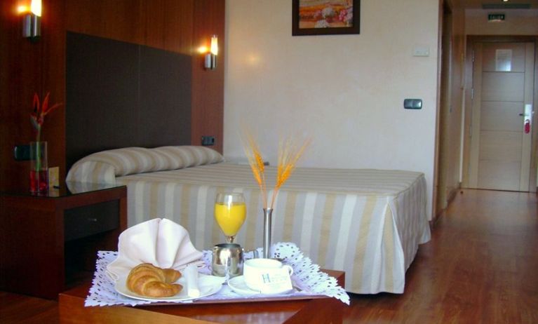 Hotel Montera Plaza, Los Barrios