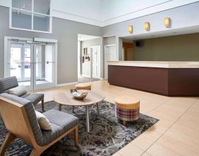 Hotel reception and lounge area, perfect for co-working at Sonesta ES Suites Annapolis.