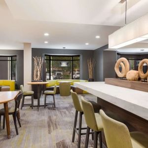 Dining area at Sonesta Select Tempe Downtown.