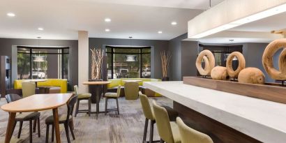 Dining area at Sonesta Select Tempe Downtown.