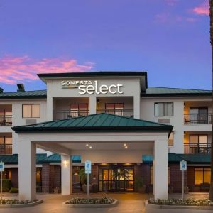 Exterior of Sonesta Select Tempe Downtown.