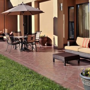 Outdoor lounge area at Sonesta Select Raleigh Durham Airport Morrisville.