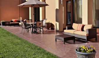 Outdoor lounge area at Sonesta Select Raleigh Durham Airport Morrisville.