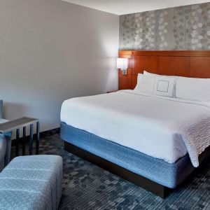 King bed at Sonesta Select Raleigh Durham Airport Morrisville.