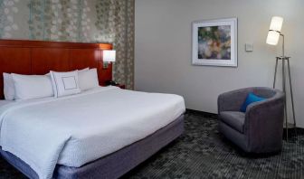 King bed at Sonesta Select Kansas City Airport Tiffany Springs.