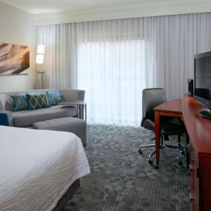 Day use room with work desk at Sonesta Select Kansas City Airport Tiffany Springs.