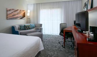 Day use room with work desk at Sonesta Select Kansas City Airport Tiffany Springs.
