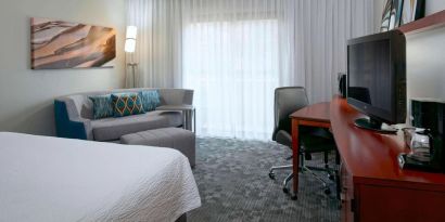 Day use room with work desk at Sonesta Select Kansas City Airport Tiffany Springs.