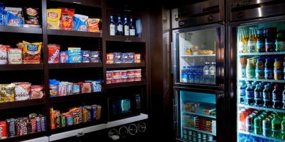 Convenience store at Sonesta Select Kansas City Airport Tiffany Springs.