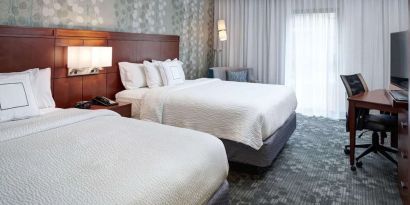 Day use twin room at Sonesta Select Milwaukee Brookfield.