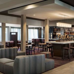 Dining area at Sonesta Select Los Angeles LAX El Segundo.